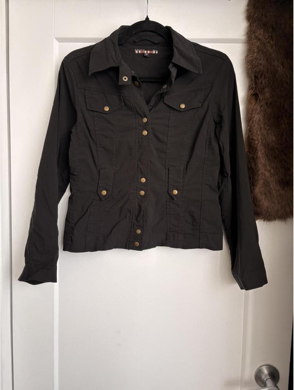 VINTAGE NYLON JACKET